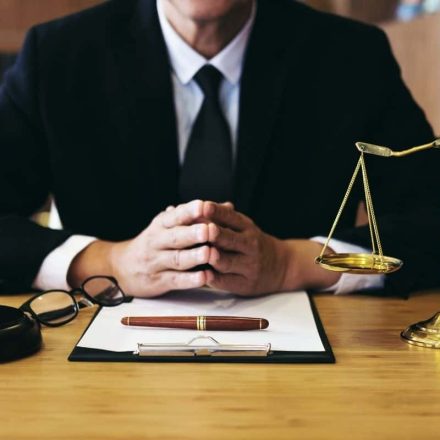 Top 5 reasons to hire a criminal defence attorney in Westminster